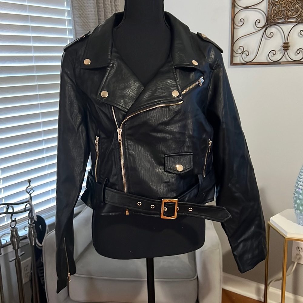 BRAND NEW LEATHER JACKET